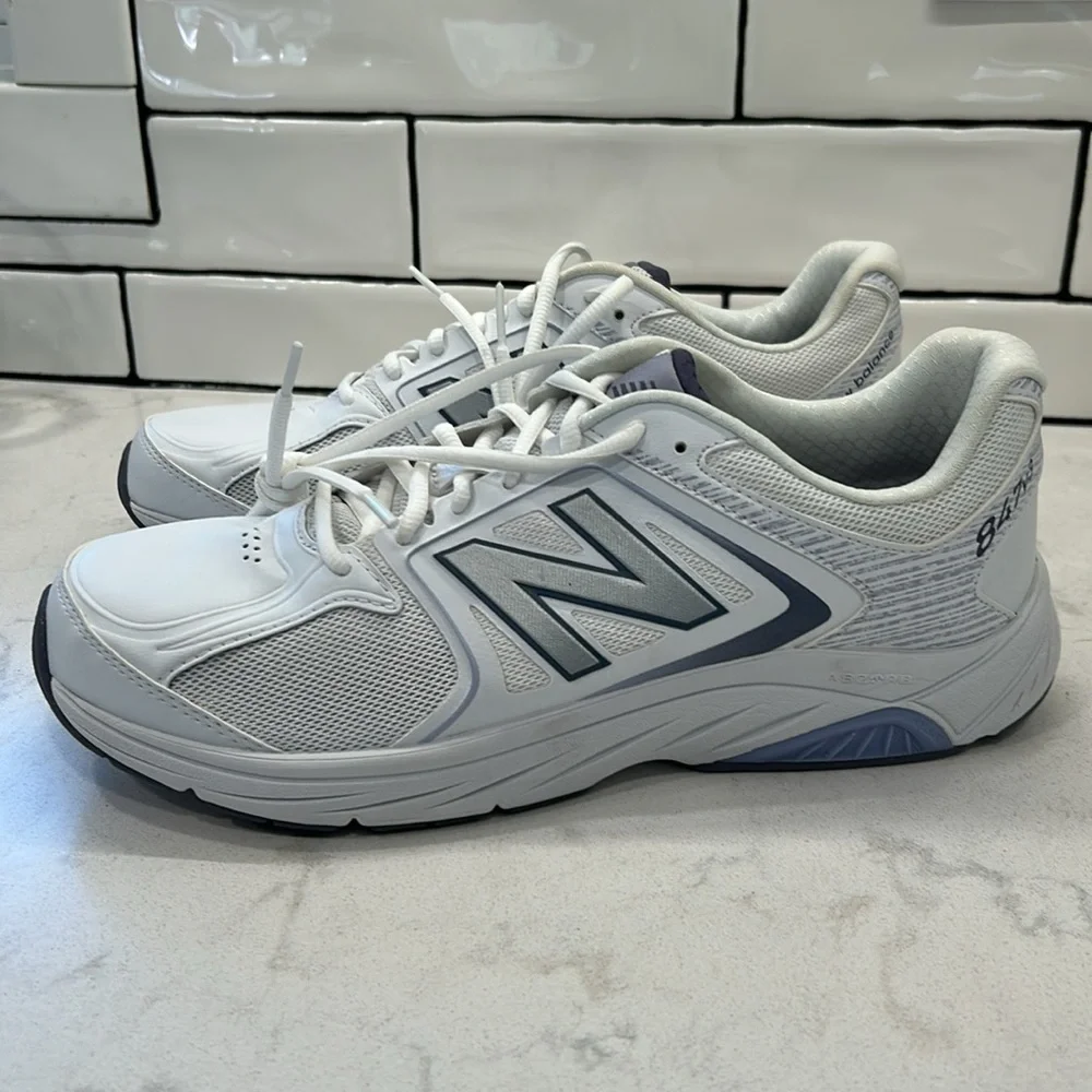 NIB New Balance 847 V3 | White & Grey Walking Shoes Sneakers